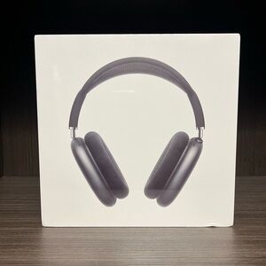 Apple Wireless Headphones in Dark Gray